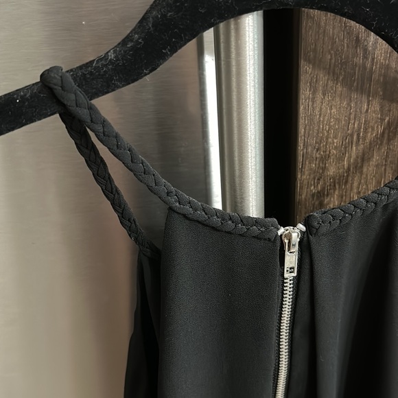 MUST HAVE BLACK TOP - Picture 4 of 6